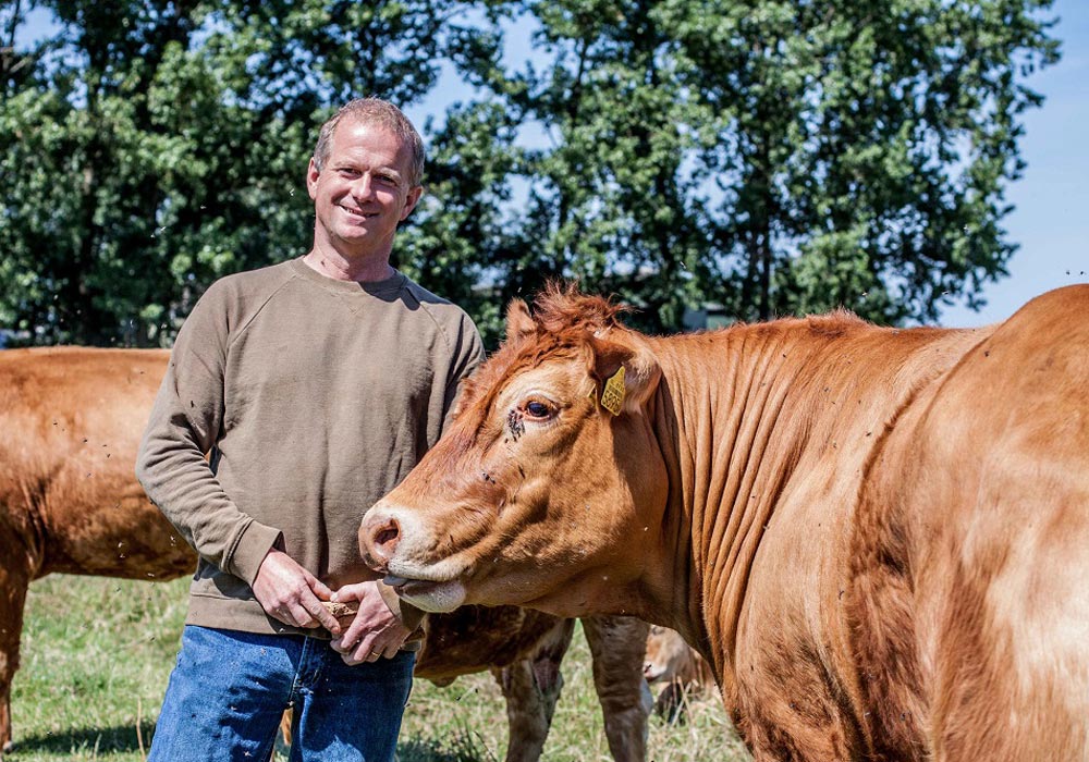 Boer-in-beeld-Simons-1