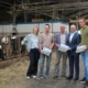 Rapportuitreiking Agrarisch perspectief Purmerend aan wethouder Struijlaart