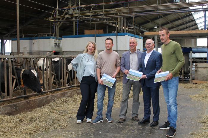 Rapportuitreiking Agrarisch perspectief Purmerend bij Daan Köhne in Middenbeemster